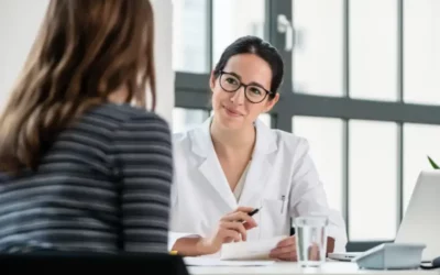 Comment fonctionne le droit d’option entre la LAMal et la CMU pour les frontaliers ?